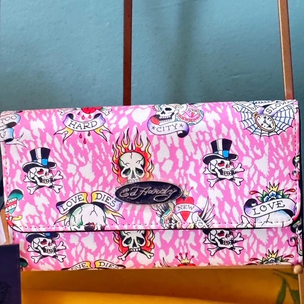 Ed Hardy Pink Tattoo-Inspired Skeleton wallet NWT - Picture 4 of 8
